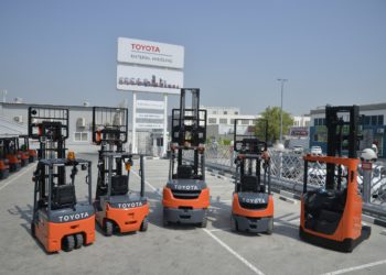 Al-Futtaim Toyota Material Handling and DHL sign long-term contract for electric forklifts