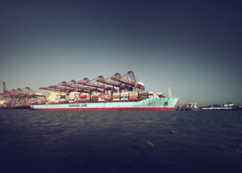 Maersk vessels live feed meteorologists around the globe with weather data