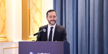 Gulftainer Hosts Strategic Briefing on Khorfakkan Expansion Plan and Honors Key UAE Government Entities